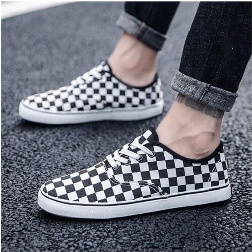 2020 Men Women Casual High Top Canvas Shoes Classic Fashion Mens Shoes Vulcanized Sneakers Lace up Trainers Man Flats Chaussure