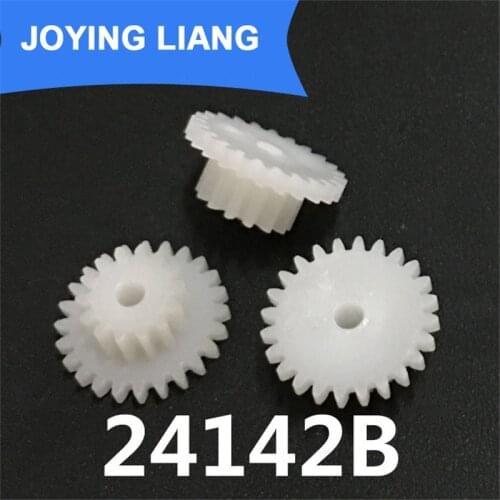 24142B 0.5M Gear 13mm Diameter 24 Teeth + 14 Teeth POM Plastic Pinion 2.05MM Motor Shaft Toy Parts Wheels 10pcs/lot
