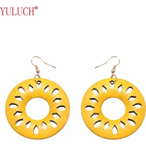 YULUCH 2018 Beautiful woman popular round cutout design multi-shape wooden earrings jewellery dress gift