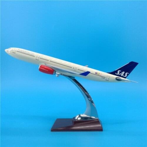 32CM plane Scandinavian SAS Airbus A330 model airlines airways base alloy aircraft collectible display airplane collection Toys