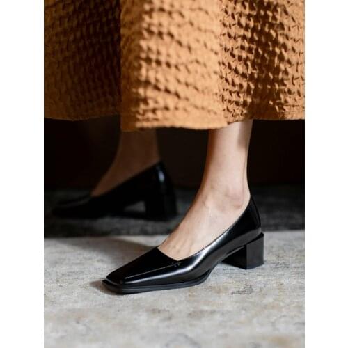 EshtonShero Women Pumps Retro Style Square High Heel Square Toe Toe Spring and Autumn Elegant Shallow Ladies Wedding Shoes