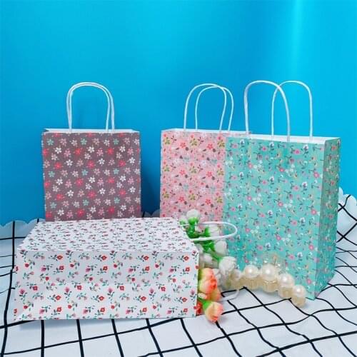 10PCS Paper Bag with Handles European Retro Floral Flower Pastoral Wedding Gift Takeaway Baking Storage 21*15*8cm For clothes