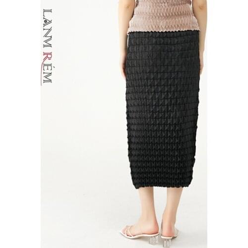 LANMREM Early Autumn 2021 New Shell Fold Design Medium Length Fashion Temperament A-line Loose Pleated Skirt Womens Wear 2T1409