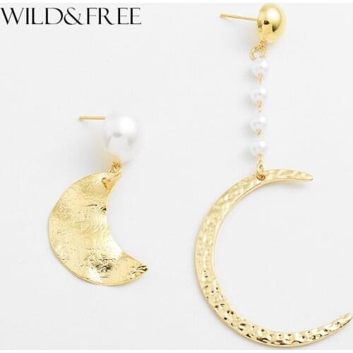 Wild&Free Spring New Asymmetric Moon Earrings With Simulated Pearl For Women Girls Gold Irregular Moon Shape Dangle Earrings