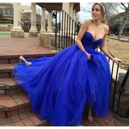 2021 Royal Blue Beaded Long Evening Dresses Elegant Sweetheart A Line Tulle Pageant Prom Dress Beautiful Night Party Dress