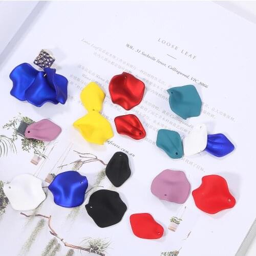 6pcs/lot 1mm Korea Hot Fashion Jewelry Acrylic Paint Romantic Leaves Rose Petals dangle Earrings for DIY Earrings Accessories