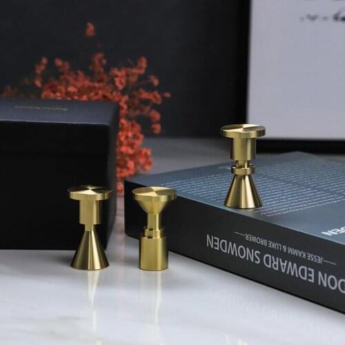 Clothes hook Wall decoration Home Decoration Household products Modern simplicity Copper wire drawing Small and exquisite