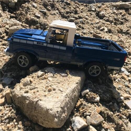 Technology building block particle MOC cross country pickup truck assembly toy boy DIY education gift static model