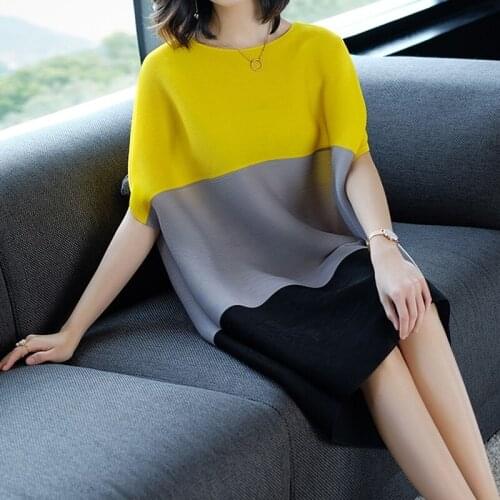 Women Summer Stripped Trendy Dresses Soft Vestidos Female Loose Short Batwing Sleeve Knee-Length Knit Dress Autumns DD1833