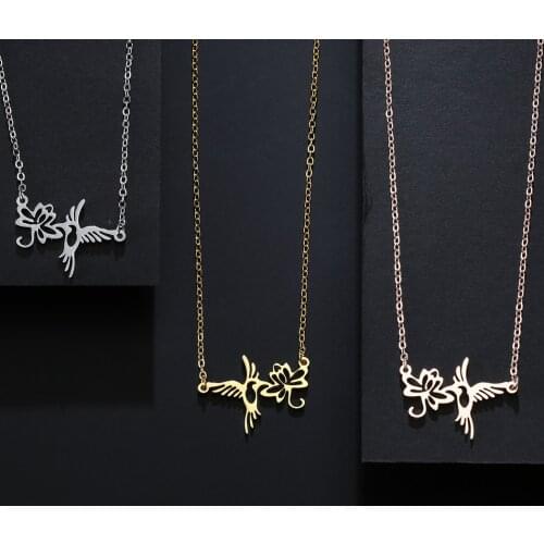 Cxwind Dainty HummingBird Pendant Necklace Charm Tiny Flower Stainless Steel Choker Jewelry Gift For Women Statement collier