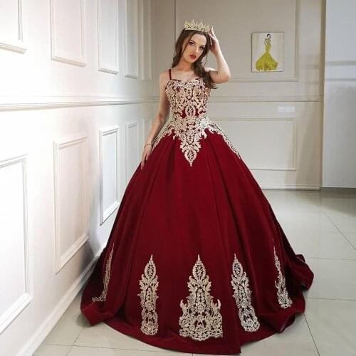 Burgundy A-line Velvet Evening Dresses Lace Applique Moroccan Kaftan Prom Party Gowns Sexy Backless Arabic Dubai Bride Dress