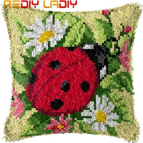 Latch Hook Cushion Ladybug & Daisy Pre-Printed Canvas Cushion Cover Acrylic Yarn Crochet Pillow Case Hobby & Crafts Home Decor