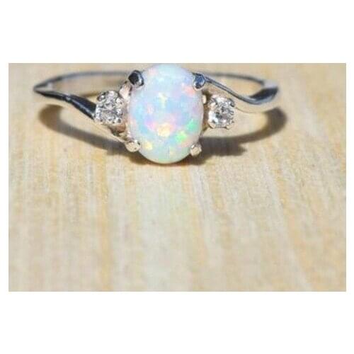 Exquisite Women Silver Color Twist Arm Ring Oval Cut Opal Jewelry Fashion Charm Lady Proposal Engagement Ring Party Gift