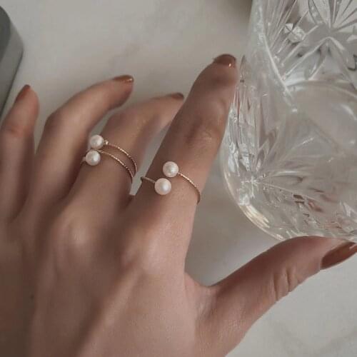 AOMU Elegant Simple Retro Pearl Cross Opening Adjustable Ring Hollow Metal Finger Ring for Women Festival Luxury Jewelry Design