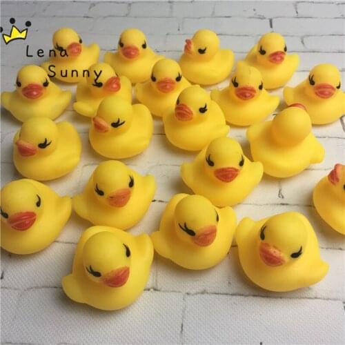 EMS shipping Wholesale 4.2*4*3.5cm Mini Yellow Hong Kong Rubber duck Pvc bath toy sound Floating Duck 500pcs/lot