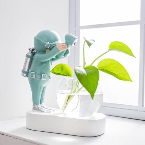 1pc Creative Astronaut Spaceman Hydroponic Ornaments Glass Vase Living Room Home Decoration Desktop Small Vase