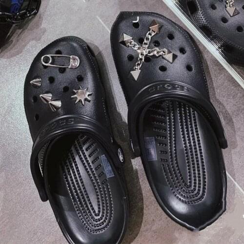 Luxury Croc Charms Fashion Croc Shoes Chain Shoe Charms New Brand Shoe Decoration Punk Bundle Shoe Accessories for Croc Gifts