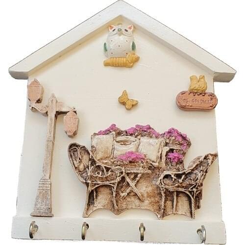 Merland The Owl Keychain Wall vine-clad