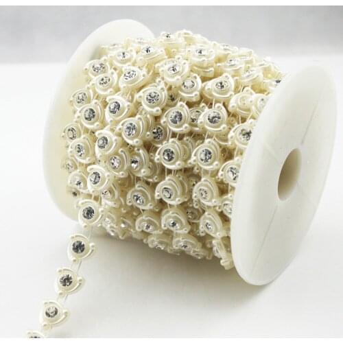 12mm Ivory triangl Pearl And Rhinestone Chain Sewing Trims Cake Decoration LZ173