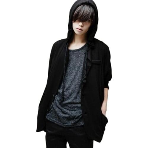 Mens jacket spring autumn non-mainstream hooded cartridge jacket mens casual jacket bat sleeve large size Korean version