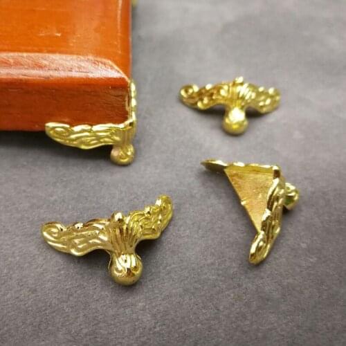 2pcs 30*30MM Antique Wooden Box Case Feet Leg Corner Protector Alloy Corners Rattan Carved Decor Bracket For Furniture Hardware