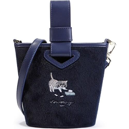 Muyu Bucket Bag New Style Fashion Bag Womens Winter Versatile Large Capacity Cute Hipster Messenger Bag luxury bag handbag