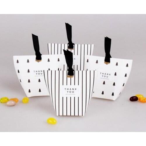 20pcs 10x12cm Santa Claus Christmas Candy Box Red Green Cube Package Cookies Boxes Kids Party Decoration Xmas Paper Gift Box