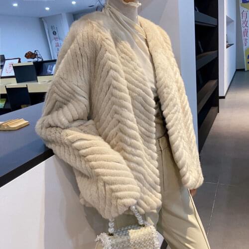 2021 Autumn Winter Womens New Imitation Fur Plush Coats Female Short V-neck Jackets Ladies Faux Mink Fur Warm Overcoats M631