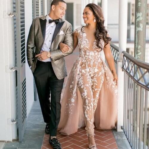 2019 Jumpsuits Boho Wedding Dresses Sheer Jewel Neck Beach Bridal Gowns With Detachable Train Appliqued Lace vestido de novia