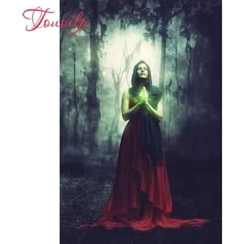 Touoilp 5D diamond embroidery square&round diamond sets decorative diy Forest girl praying 5d diamond painting mountain