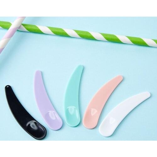 Mini Cosmetic Spatula Disposable Curved Scoop Makeup Mask Cream Spoon Eye Cream Stick Make Up Face Beauty Tool Kits 500pcs/lot