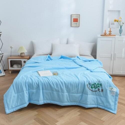 New Wormwood Solid Color Simple Fiber Summer Soft and Comfortable Breathable Home Supplies Air Conditioning Summer Quilt