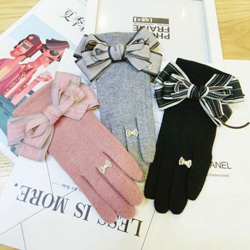 New Korean touch screen gloves cashmere wool bow warm knitted women spring winter gloves pink gray black mittens