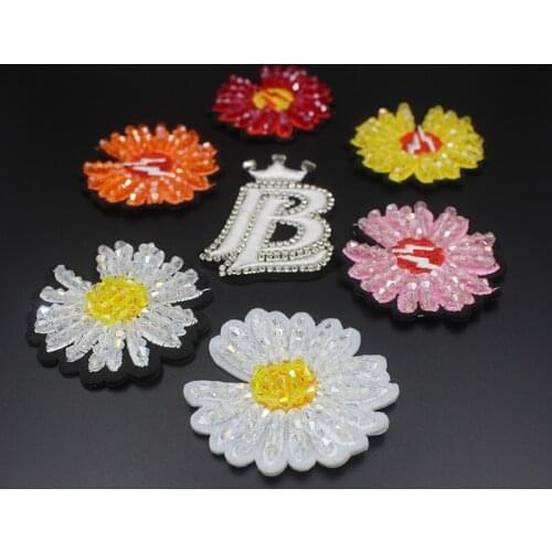 White embroidery small daisy cloth paste yellow flower crystal patch fashion popular womens accessories clothing accessories