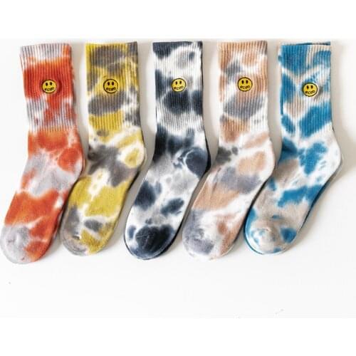 2021spring new Sports Street Skateboard Tie-dye Embroidery Smiley Tide Socks Middle Tube Socks Male Female Socks