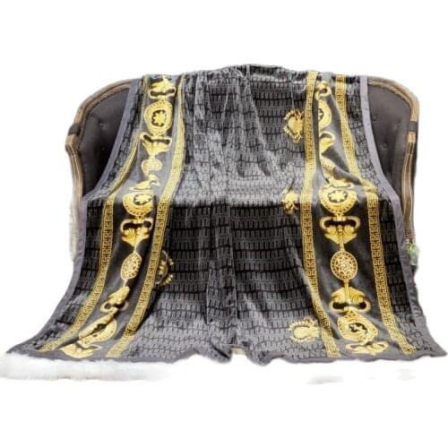 2021 Fashion Flannel Blanket Luxury Super Warm Soft 1.6kg Throw Blankets for Sofa