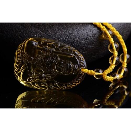 The chicken is the new spot light yellow crystal Korean new guardian statue does not move the Ming natal Buddha Pendant Pendant