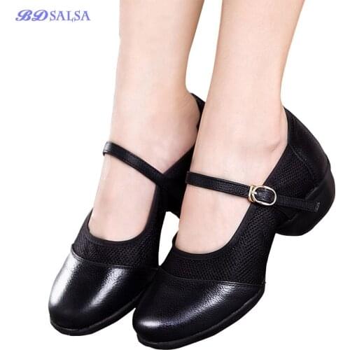 Womens Square Dance Shoe For Girls Teacher Soft Bottom Jazz Dancing Shoes Genuine Leather Jazz Dance Fitness Sneakers Sandals