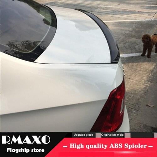 For Skoda Octavia Spoiler with light 2016-2017 High Quality ABS Material Car Rear Wing Primer Color Rear Spoiler