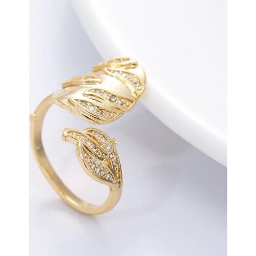 J070 South Korea Creative Elegant Copper Zircon Womens Fingertip Ring Party Gift WOMENS Jewelry Ring 2021