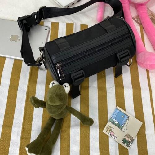 2020 New Japanese Harajuku Function Cylinder Bag Female Korean Wild Messenger Bag Student Tooling Dark Wind Ins Tide Bungee Bag