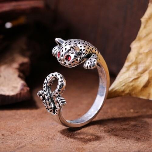 Huitan Vintage Animal Rings Cute Kitty Cat Shaped With Red Stone Eyes Spot Design Women Jewelry Rings Birthday Gift Rings
