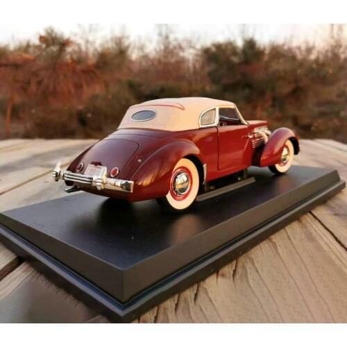Diecast 1:18 1937 CORD 812 Simulation Alloy Classic Vintage Car Model Collection Souvenir Ornaments Display Vehicle Toy Gifts