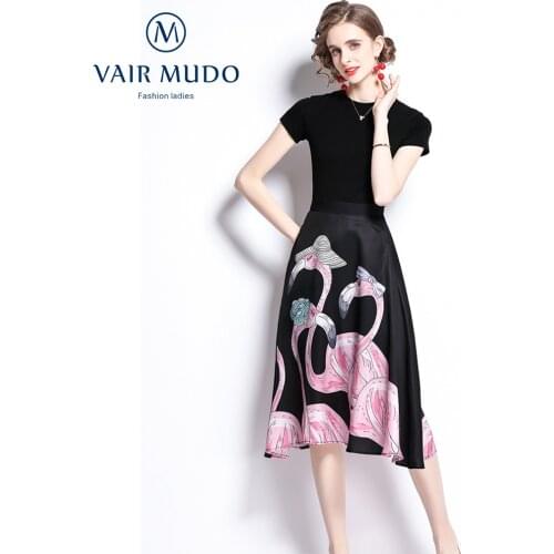 Summer Womens Cloth Suit 2021 Round Neck Thin Black T shirt High Waist Umbrella Printed Skirt Commuter Two-piece Set WomenY-67