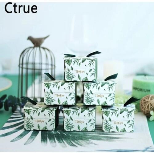 50pcs/LOT 6.5*6.5*4.CM Candy Box with ribbon Wedding Candy favor Box Wedding Favor Gift wedding souvenirs accessories