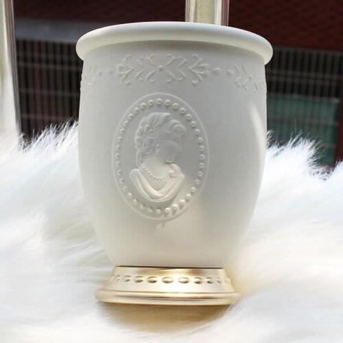 Makeup Brush Holder Bucket Rangement Desktop Storage Container White Large Candle Jar Capacity Cosmetic Box Embossed органайзер