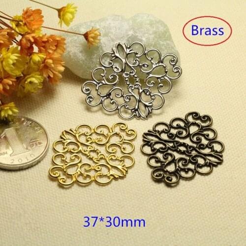 Good Quality Jewelry Link Connectors,Brass Plated Filigree Flowers Connector,37*30mm Hollow Out Brass Connectors - 30 Pcs