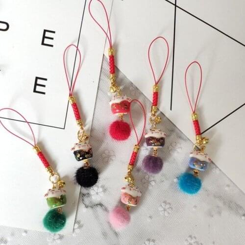 1pc Omamori Maneki Neko Fortune Cat Dangle Keyrings Keychain Cute Fur Bell Charm Bag Pendant Nice Present J30