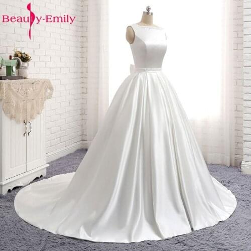 Beauty Emily Ivory Satin Vintage Wedding Dresses 2018 Ball Gown O Neck Vestido De Noiva Dress Bridal Gowns