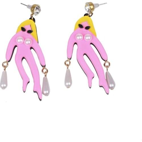 Retro Exaggerated Fashion Superwoman Pearl Acrylic Earrings Womens Creativity Funny Party Personality Accessories Jewelry Gifts